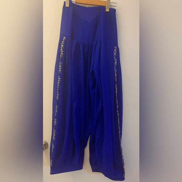 🎉  🌻SALE $20🌻 Indian Suit - Picture 6 of 12